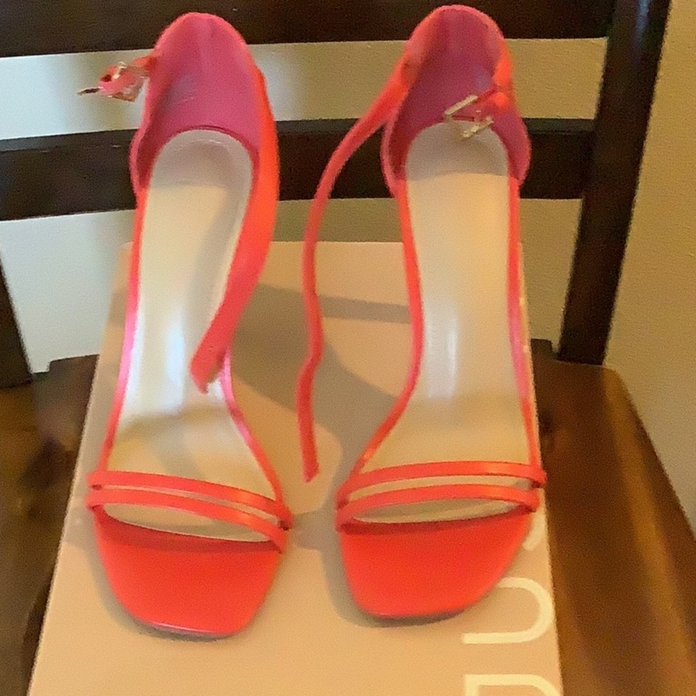 Just Fab No Time To Waist Red Sandals